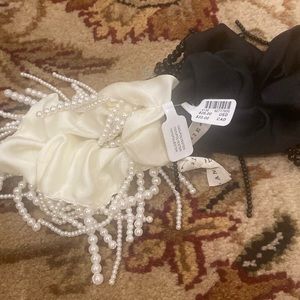 NWT Anthropologie hair scrunchie